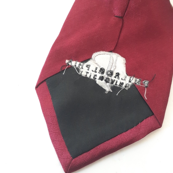 Vintage University of Philadelphia Custom Silk Embroidered Mens Necktie - Picture 7 of 7